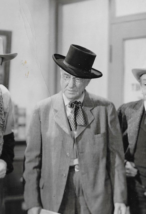 actor Jim Farley large photo