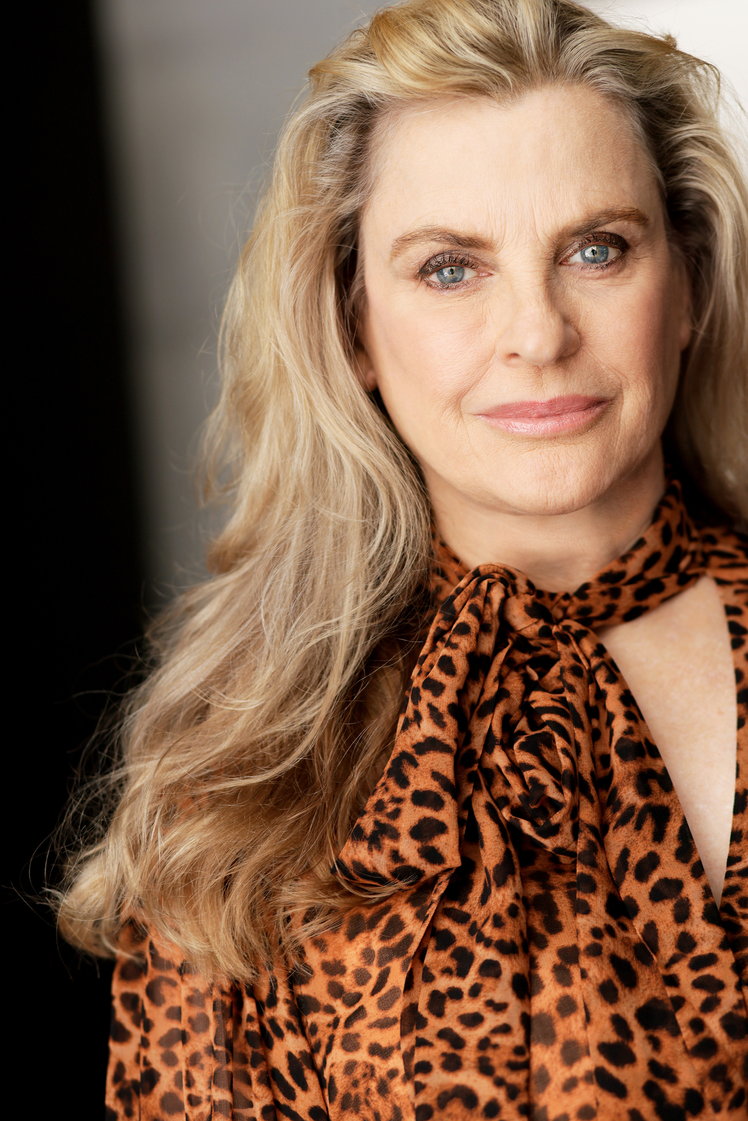 actor Sarah Abrell large photo