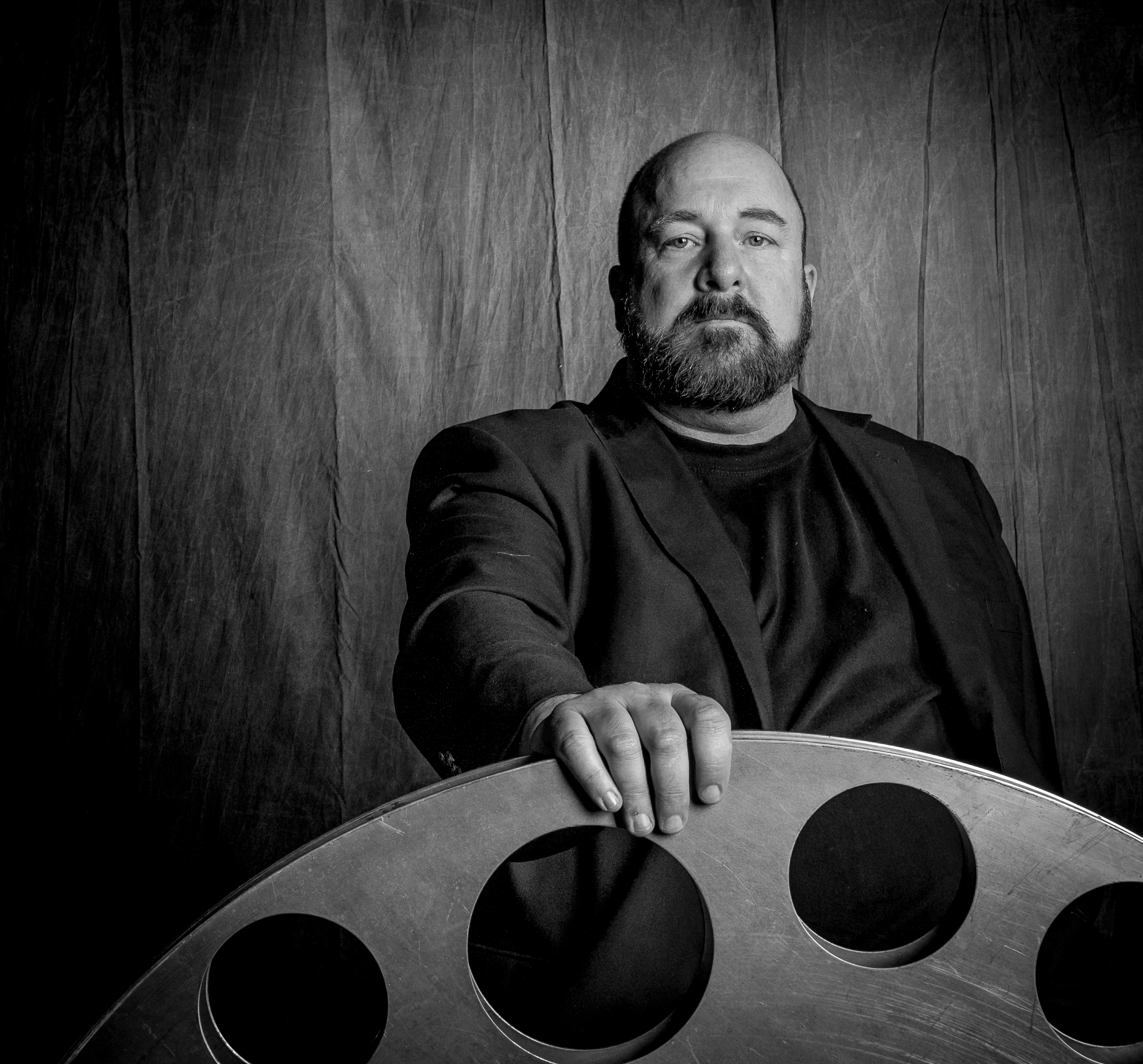 actor Paul Kiernan large photo