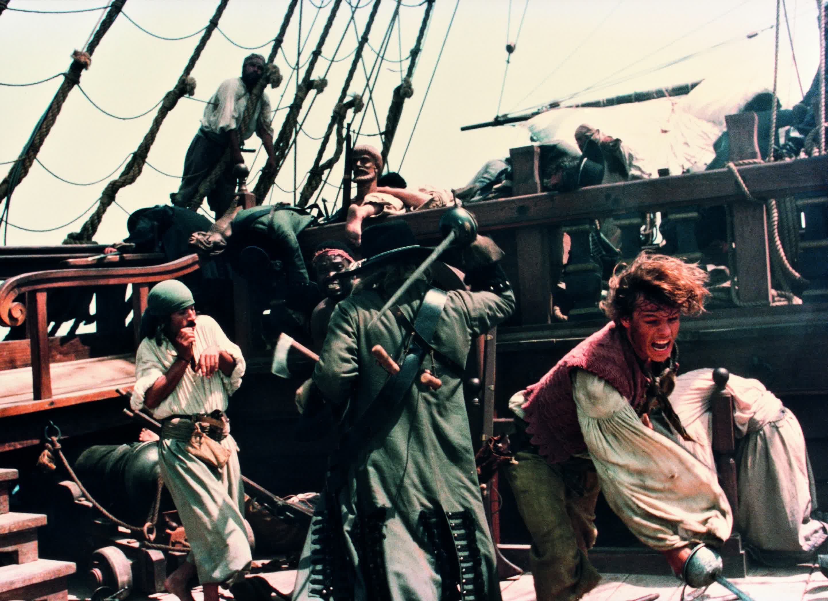 actor Cris Campion large photo