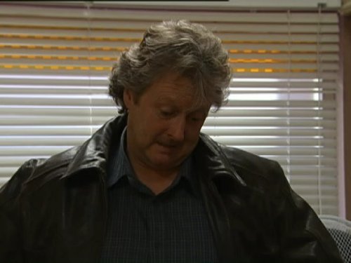 actor Charles Lawson large photo