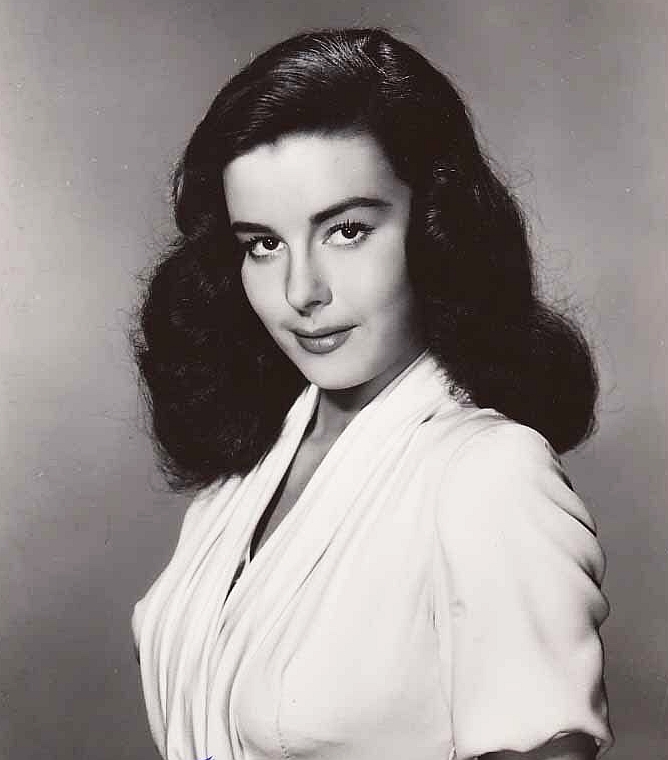 actor Elaine Stewart large photo