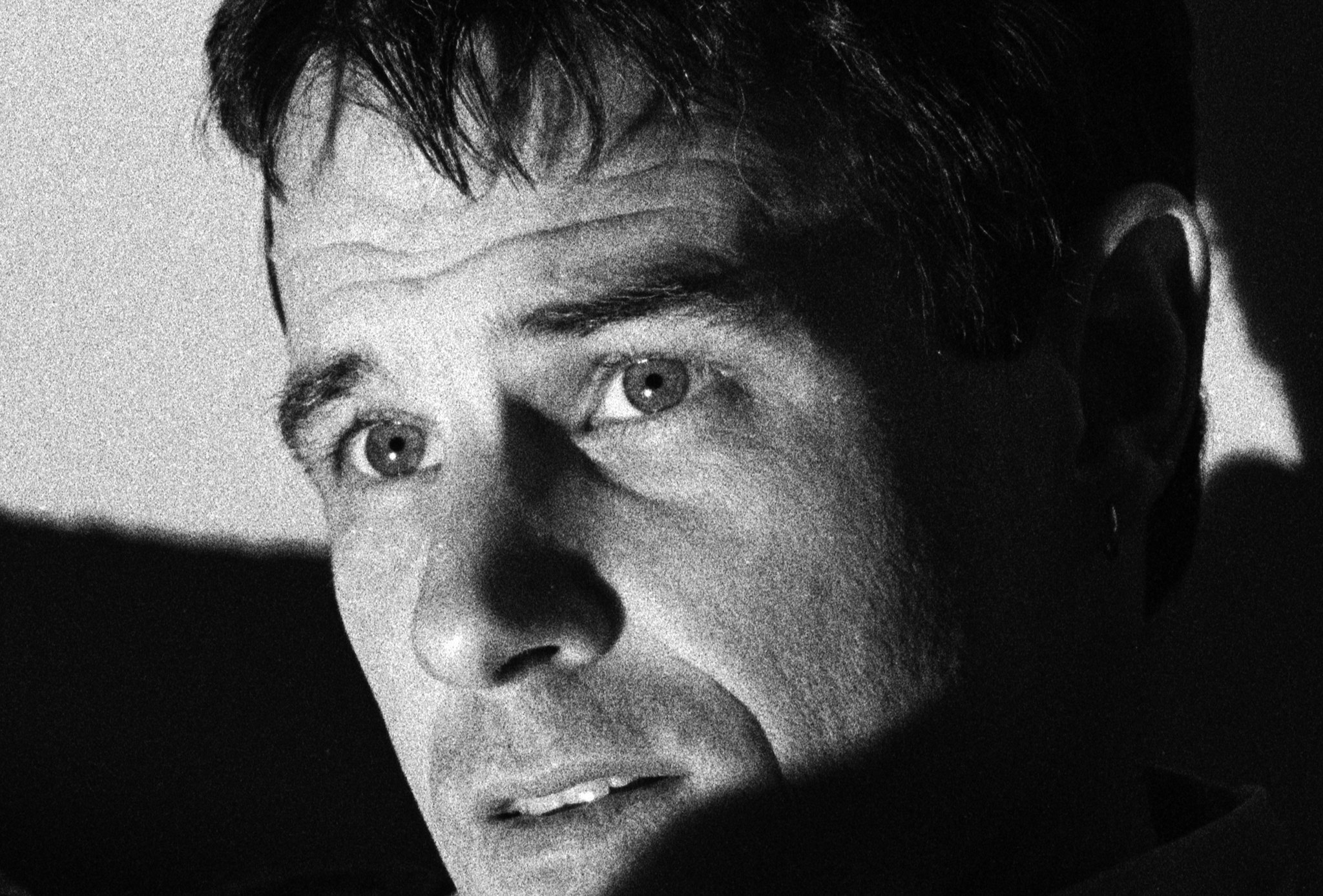 actor Brad Davis large photo