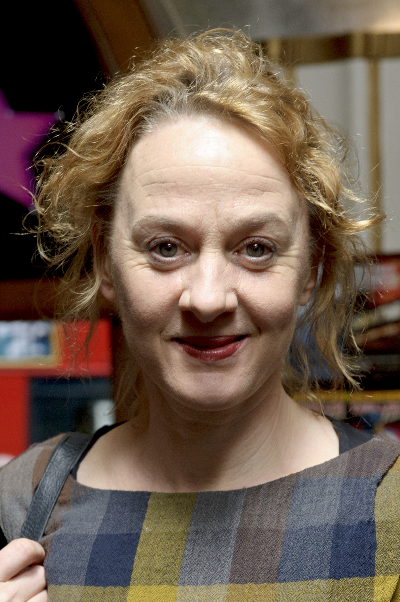 actor Niamh Cusack large photo