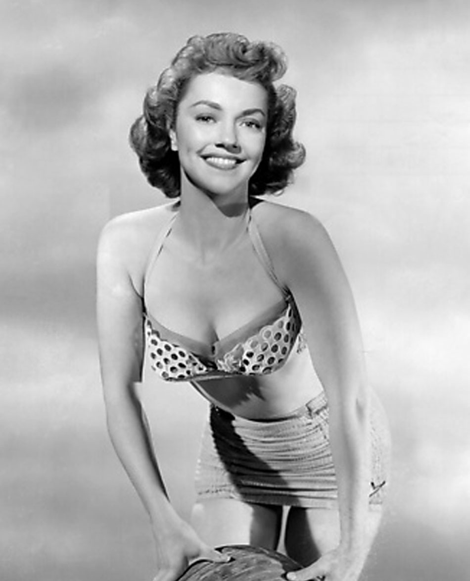 actor Christine Larson large photo