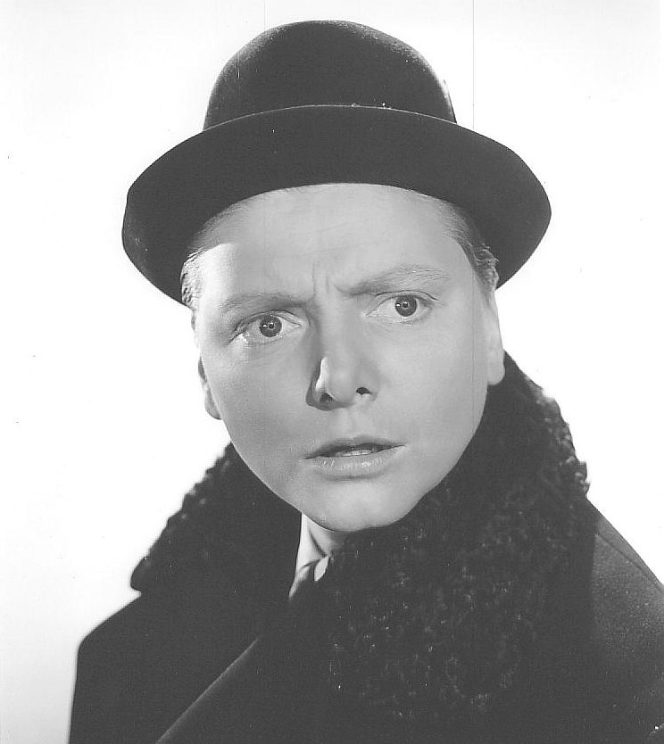 actor Louis Adlon large photo