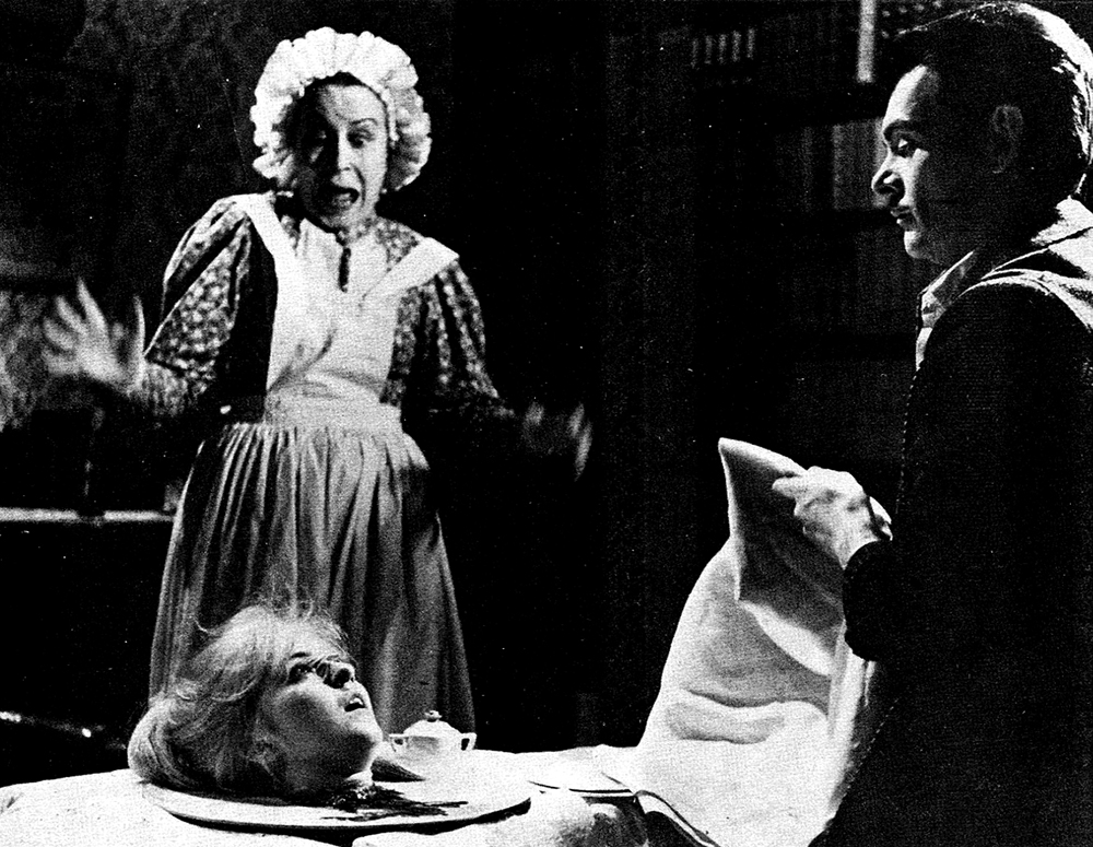 actor Linda Donovan large photo