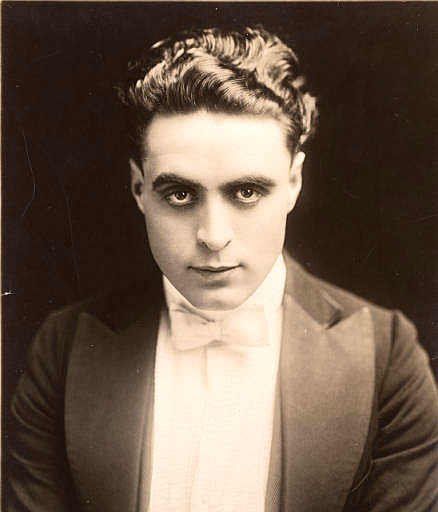 actor George Walsh large photo