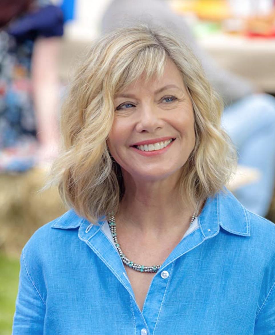 actor Glynis Barber large photo