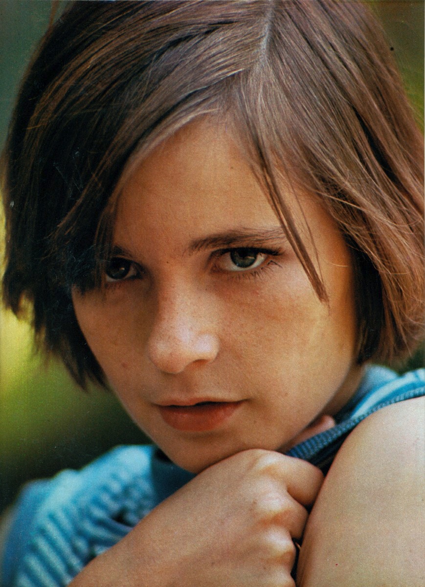 actor Leonora Fani large photo