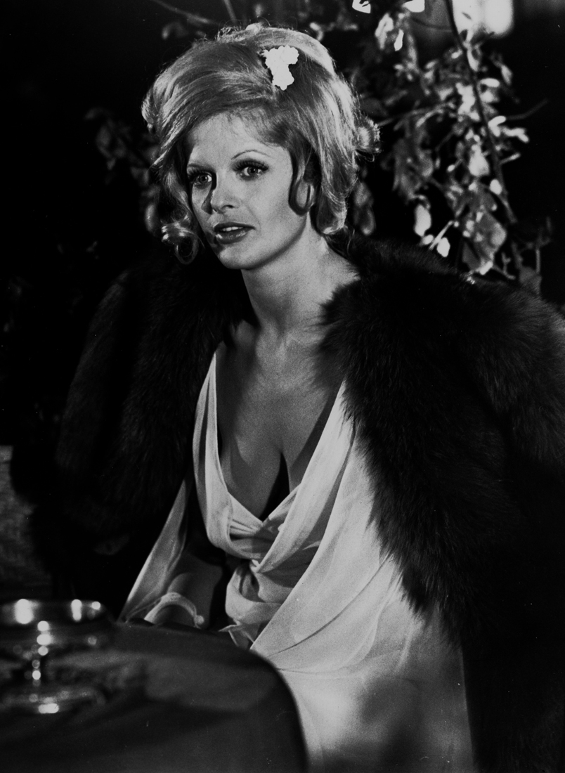 actor Karin Schubert large photo