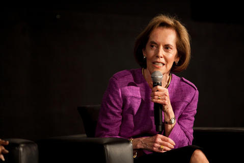 actor Susan Kohner large photo