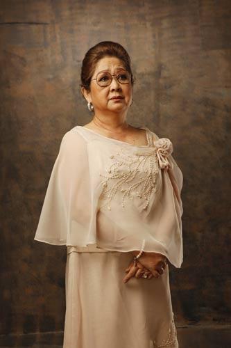 actor Luz Valdez large photo