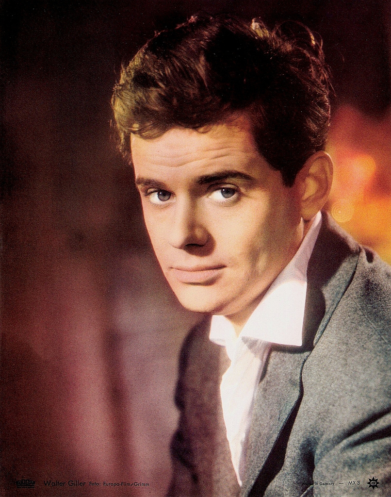 actor Walter Giller large photo