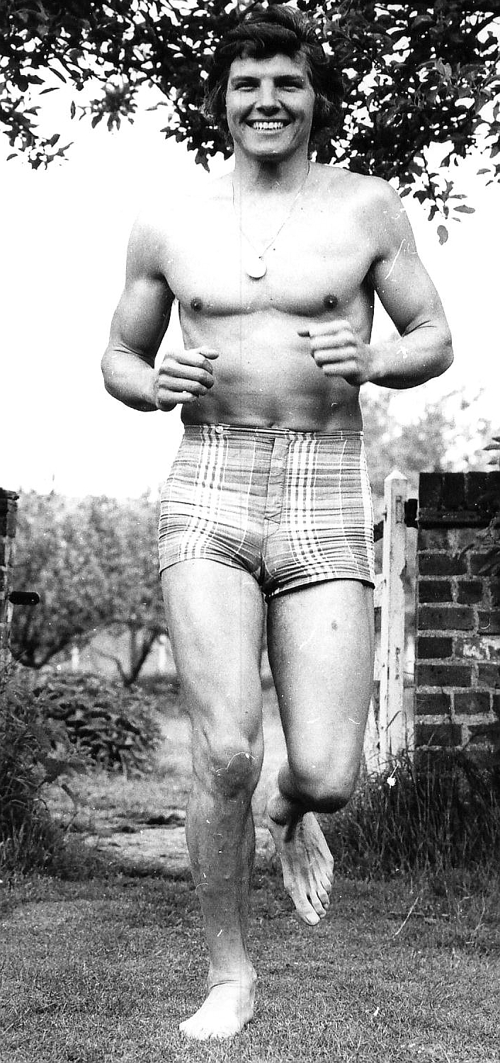 actor Jess Conrad large photo