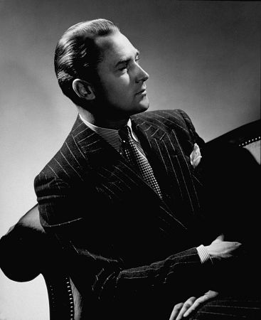 actor Brian Aherne large photo