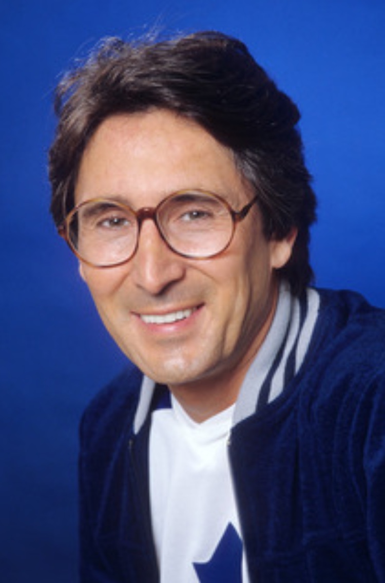 actor Ray Buktenica large photo