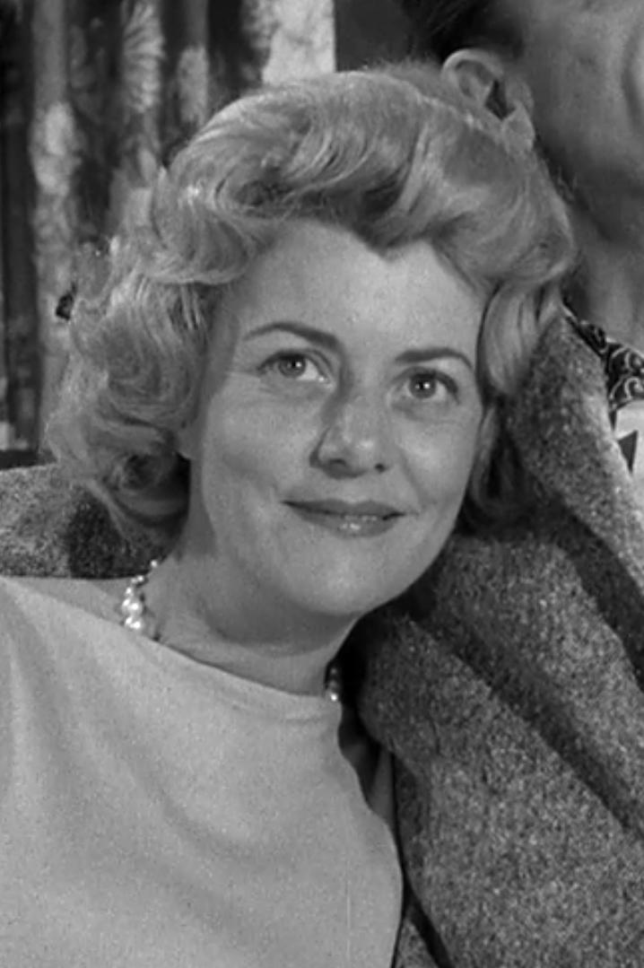 actor Florence MacMichael large photo