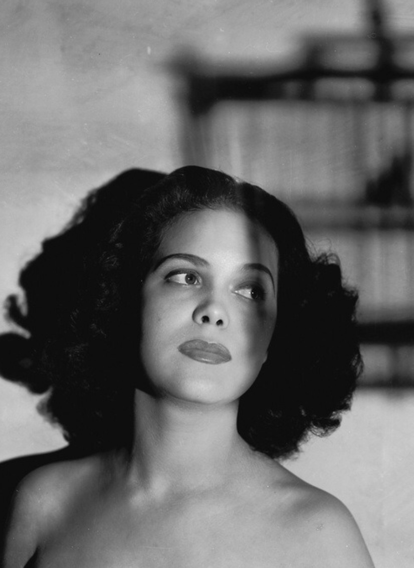 actor Hilda Simms large photo