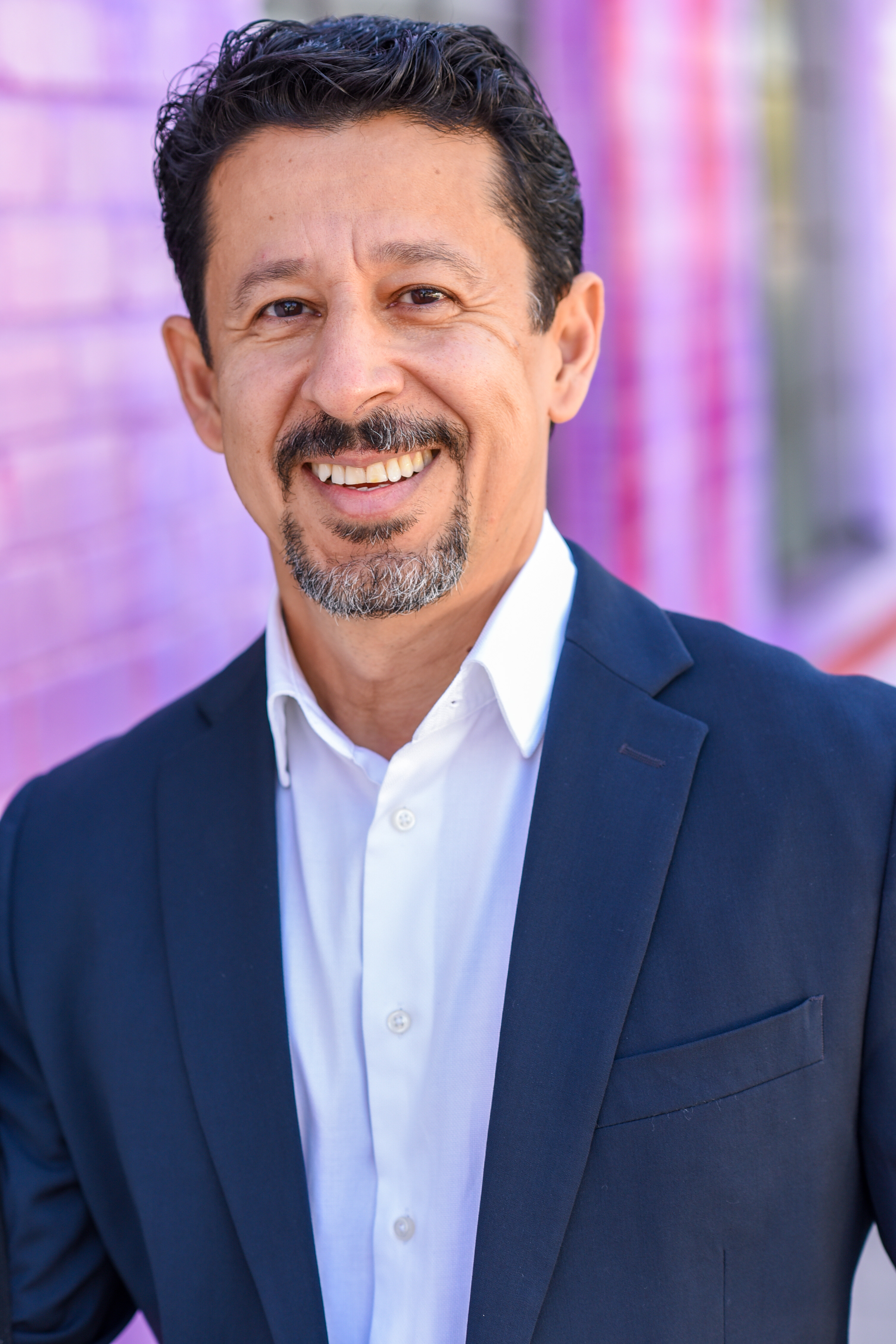 actor Ismail Bashey large photo