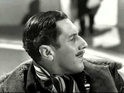 actor Robert Coote large photo