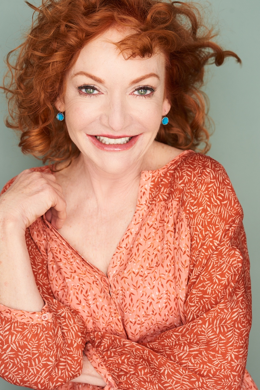 actor Nancy McLoughlin large photo