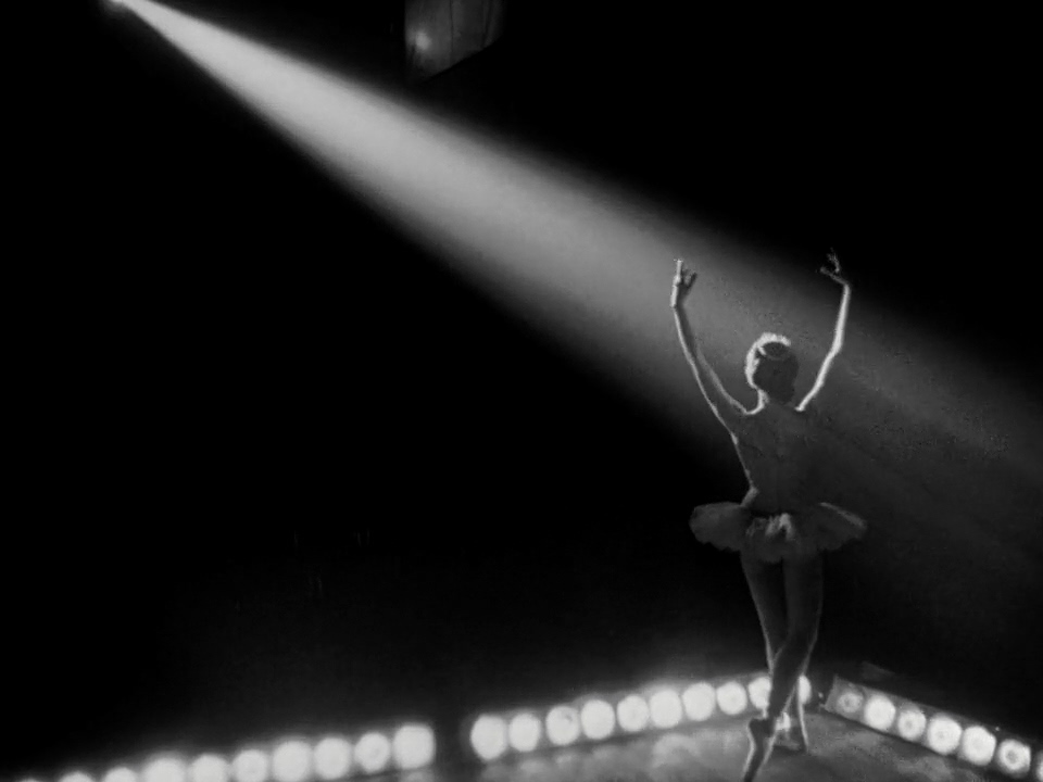 actor Ruth Sobotka large photo