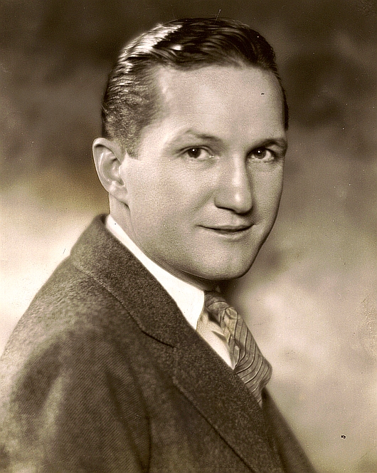 actor Tom Powers large photo