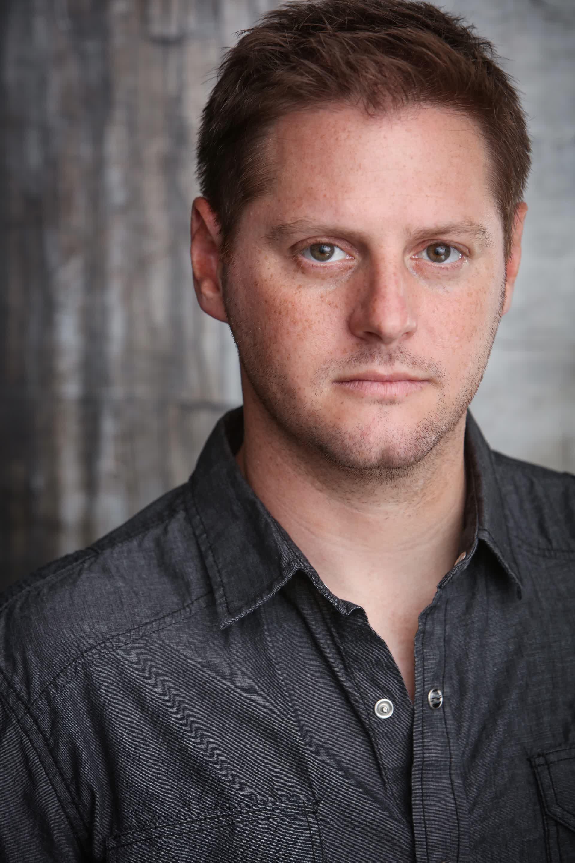 actor Benj Thall large photo