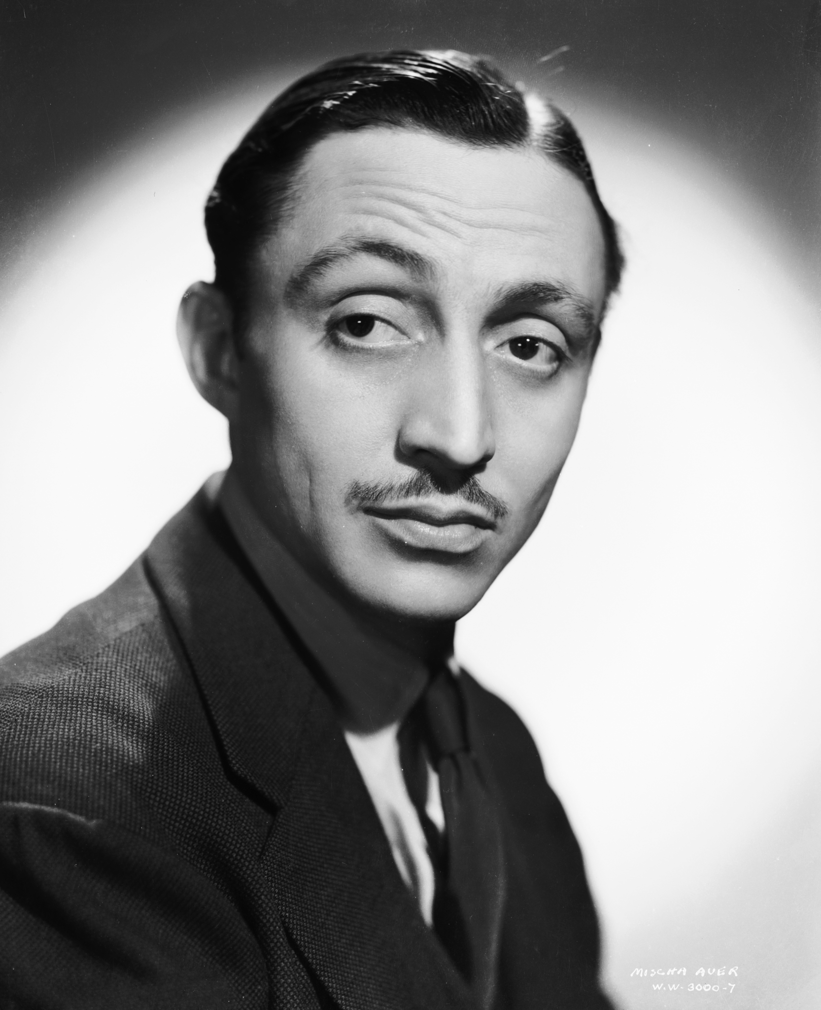 actor Mischa Auer large photo