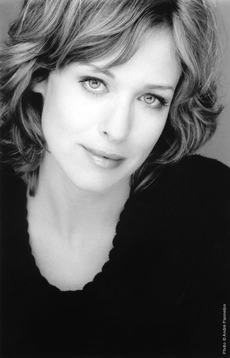 actor Karen Elkin large photo