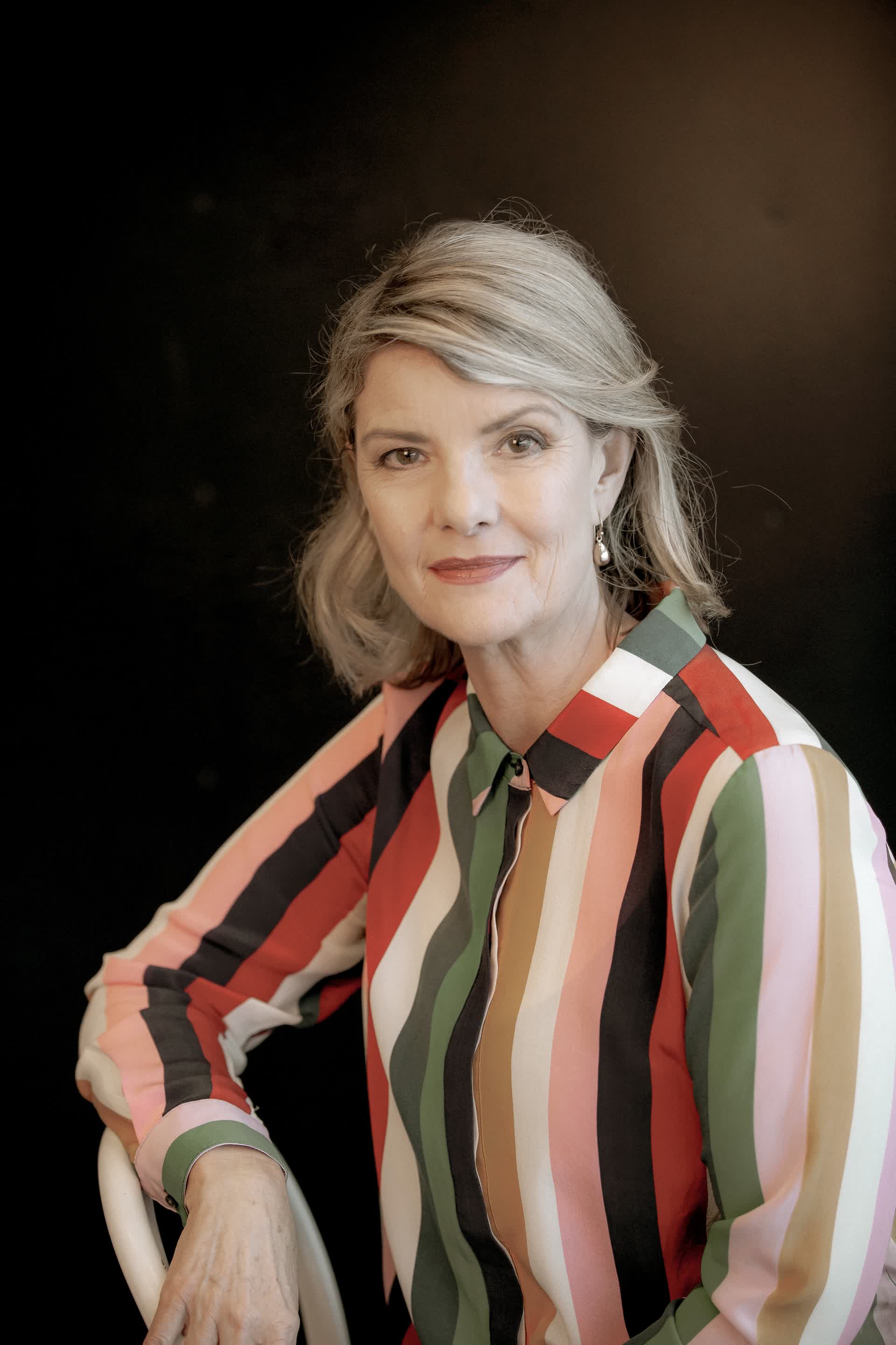 actor Andrea Moor large photo