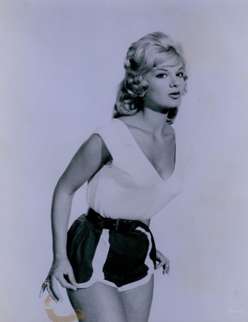 actor Claire Gordon large photo