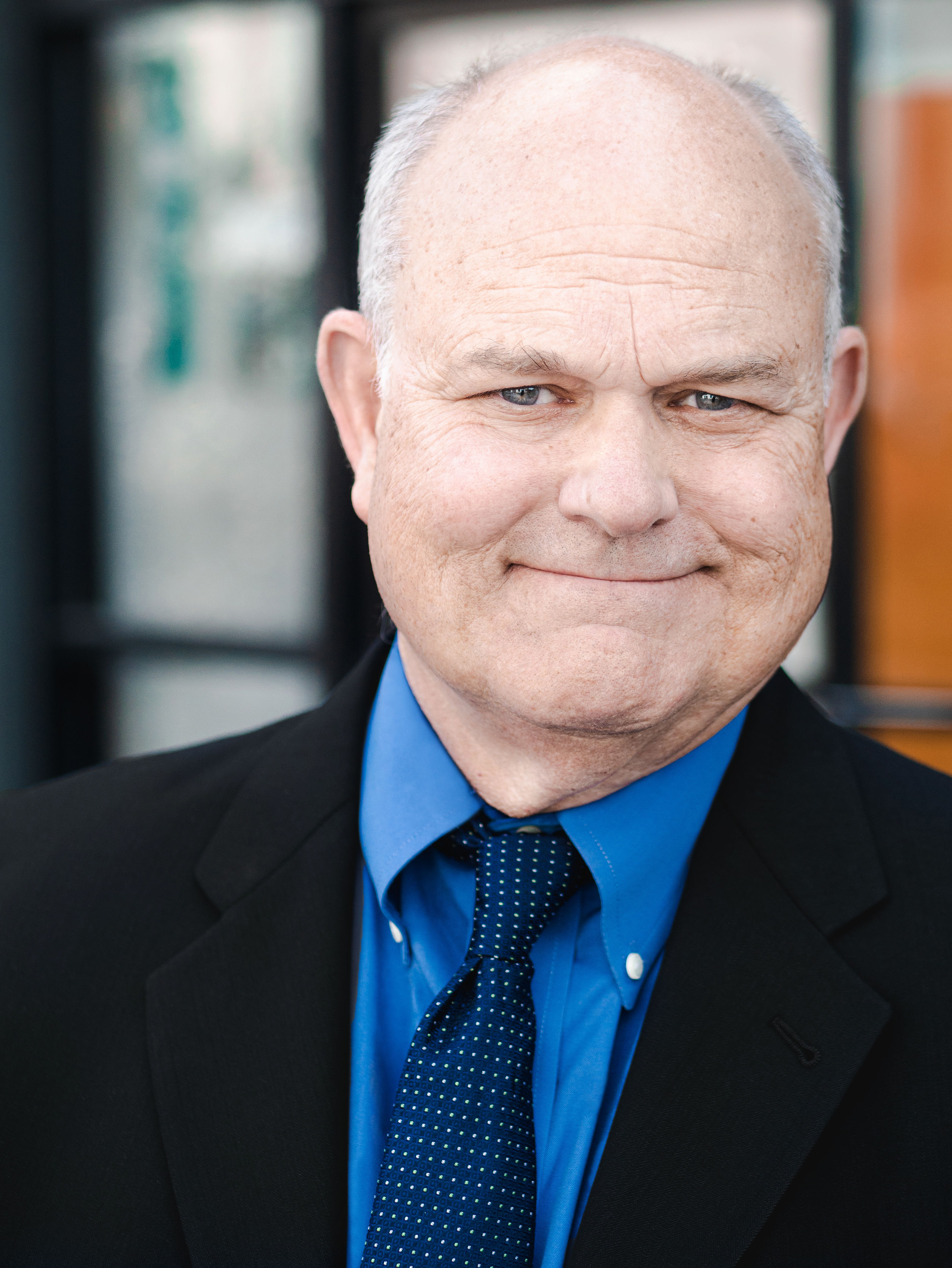 actor Robert Alan Beuth large photo