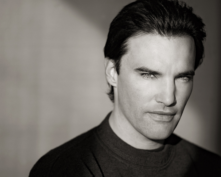 actor Joseph Griffin large photo