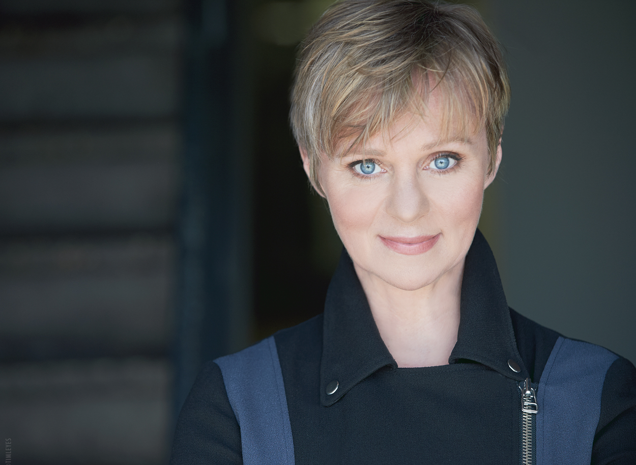 actor Deborah Drakeford large photo