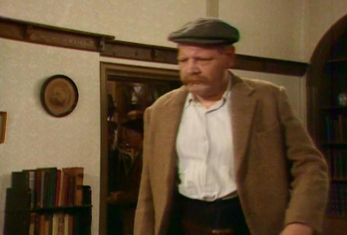 actor Anthony Langdon large photo