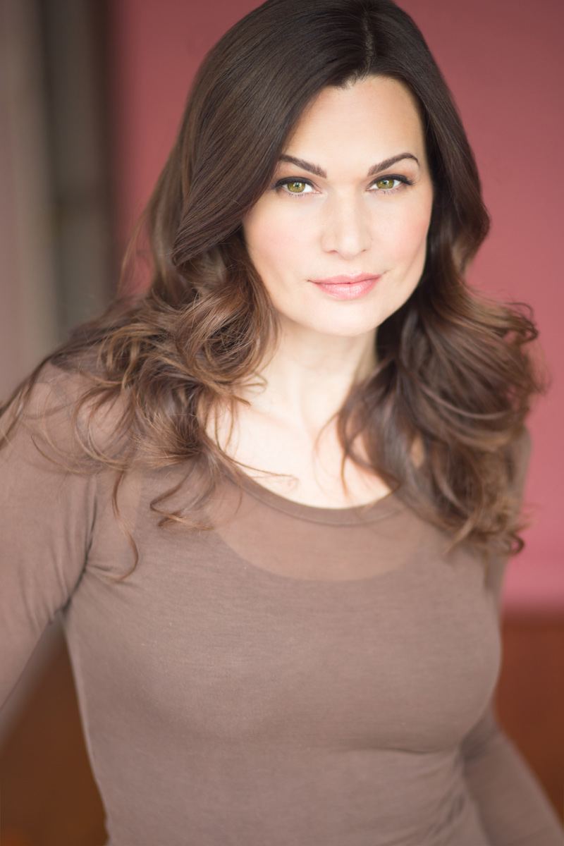 actor Deborah Zoe large photo