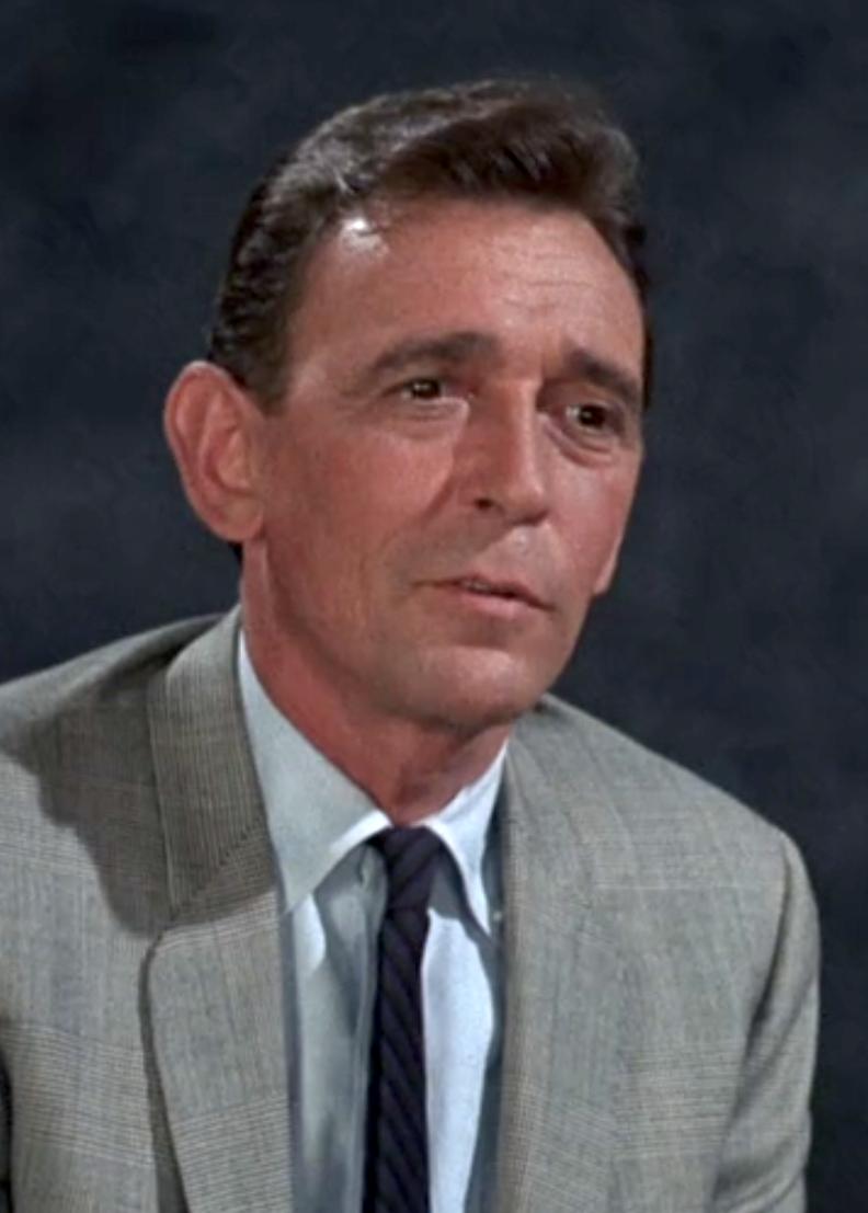 actor Sandy Kenyon large photo