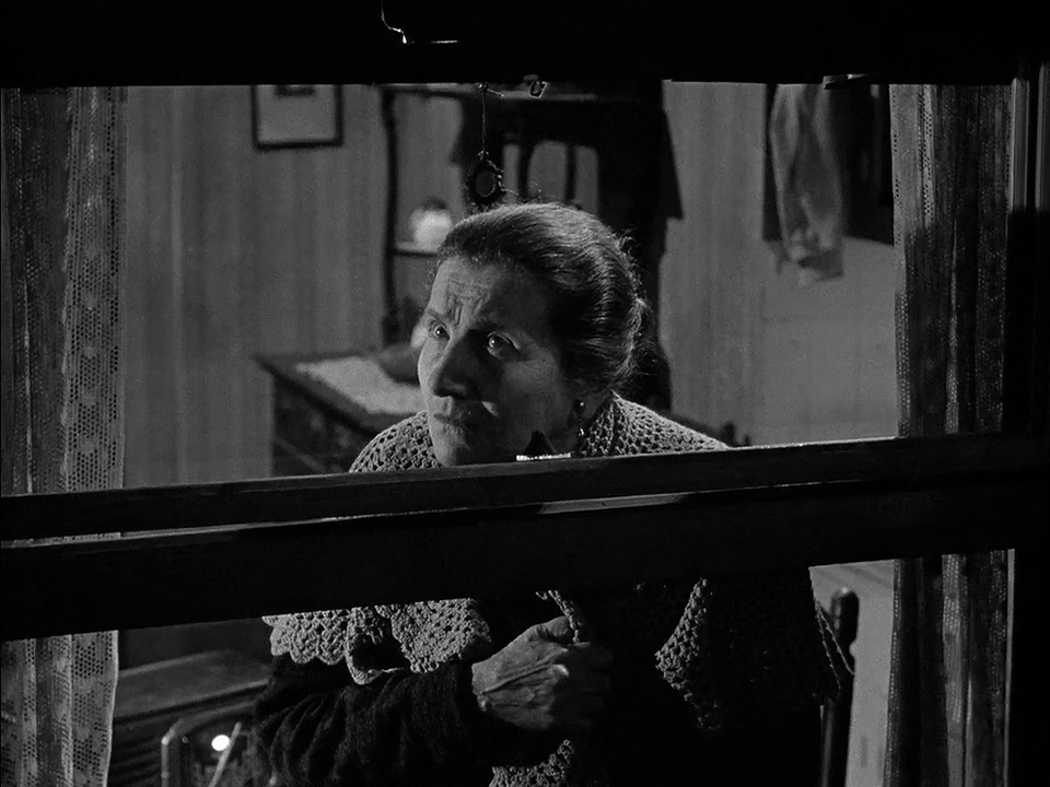 actor Grayce Mills large photo