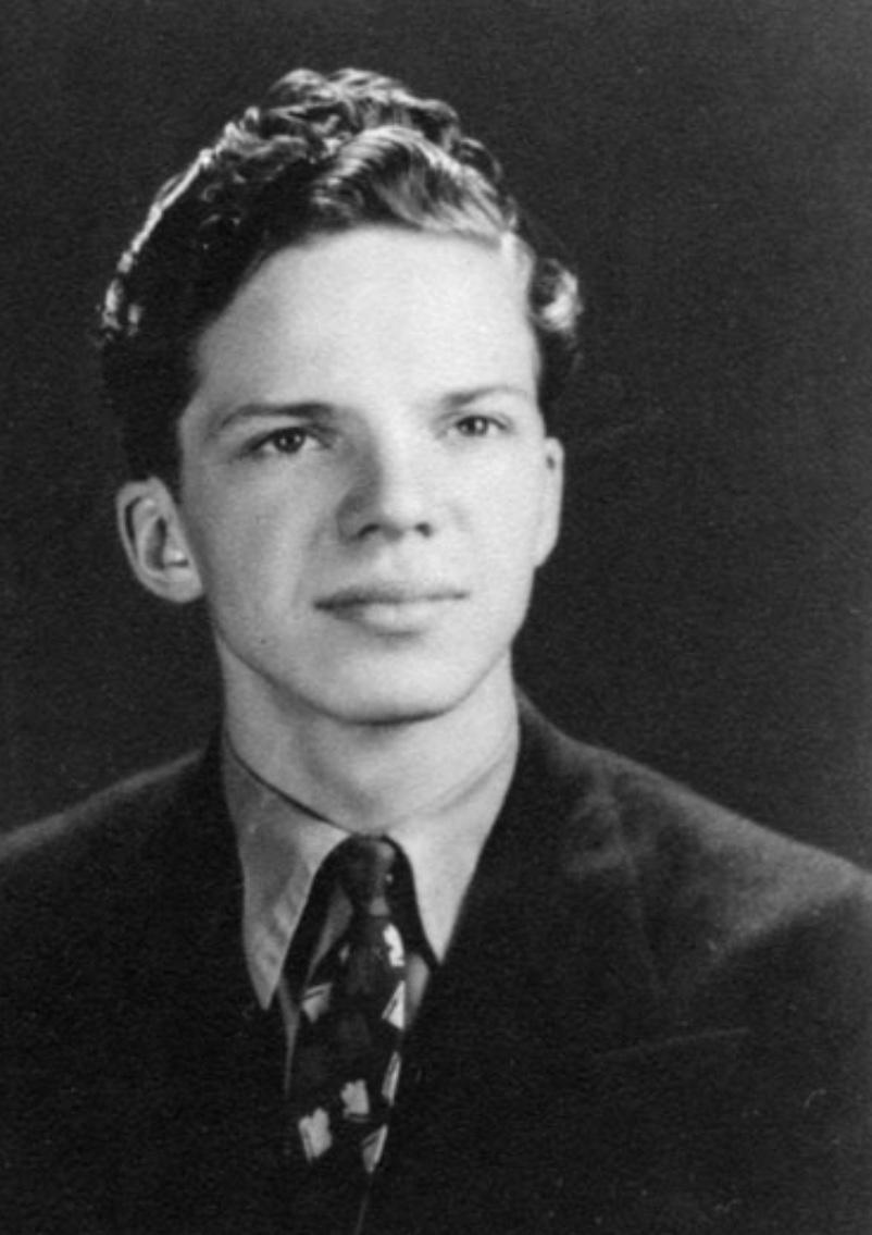 actor Raymond Roe large photo