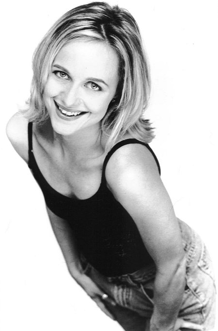 actor Jen Apgar large photo