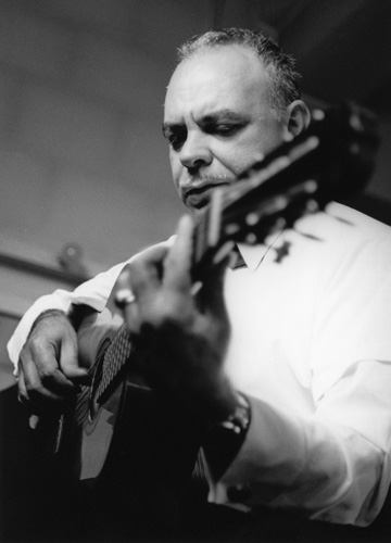 actor Laurindo Almeida large photo