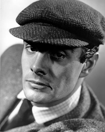 actor Louis Jourdan large photo