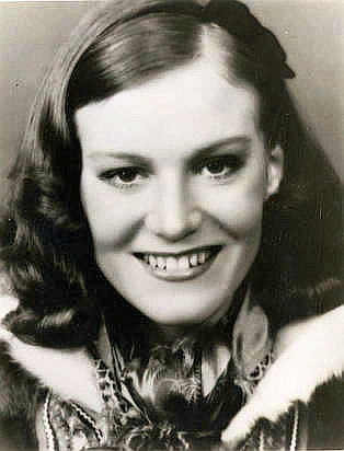 actor Aino Taube large photo