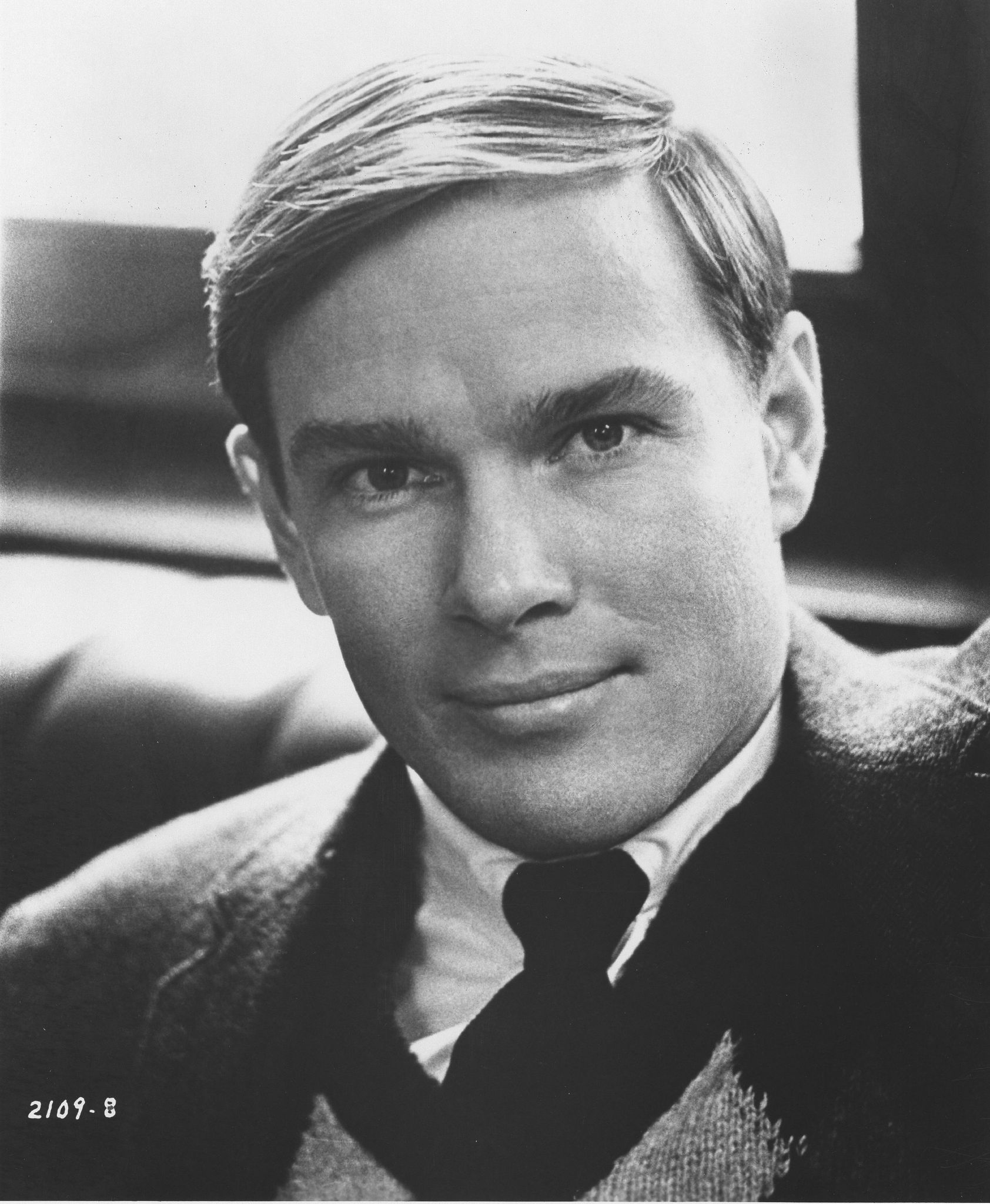 actor James Daughton large photo