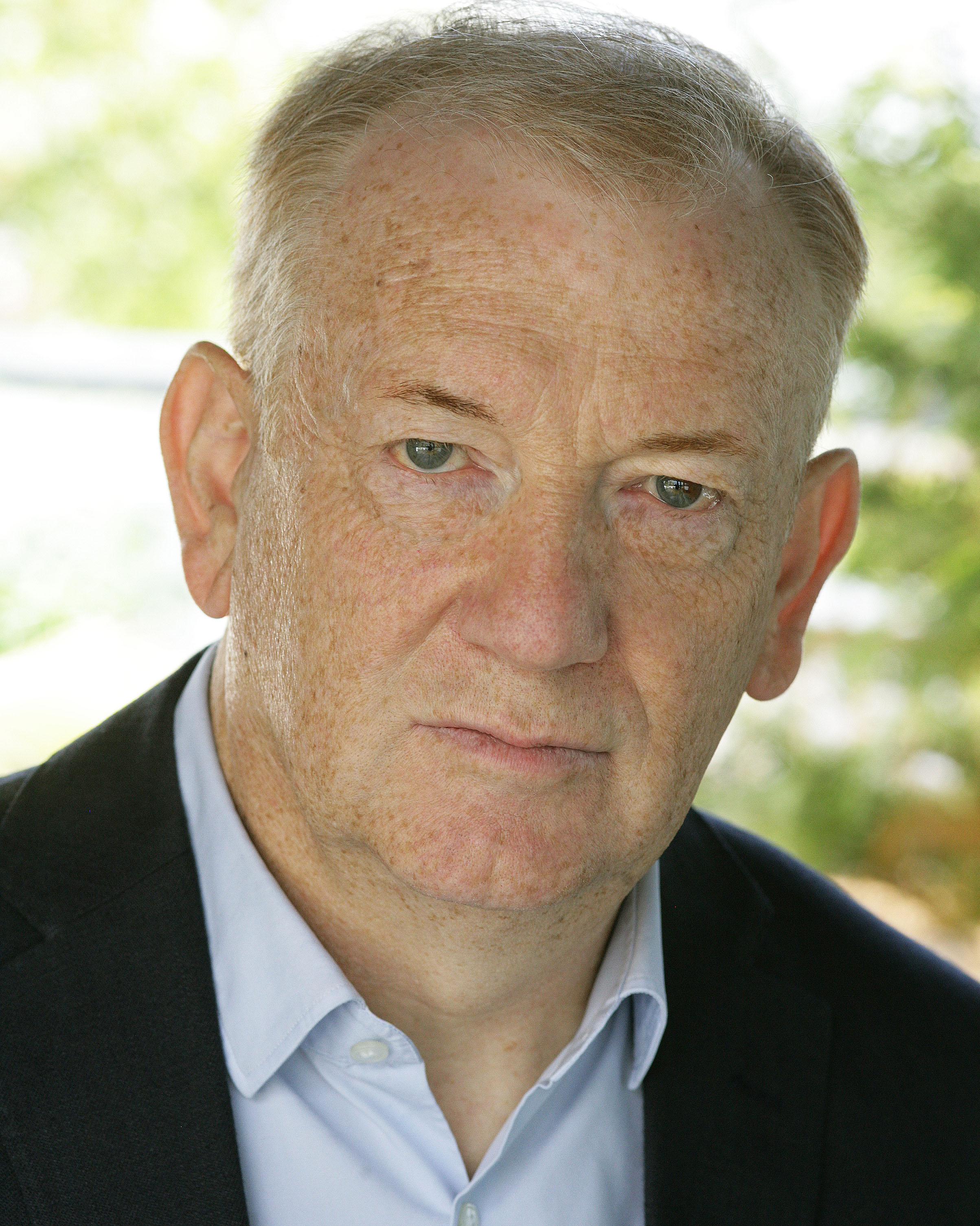 actor John Salthouse large photo