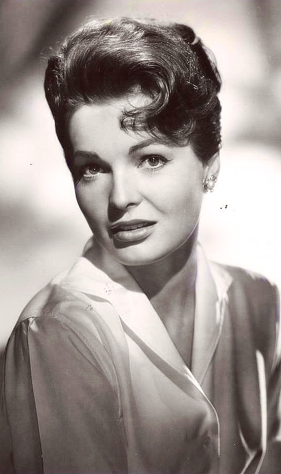 actor Linda Hutchings large photo