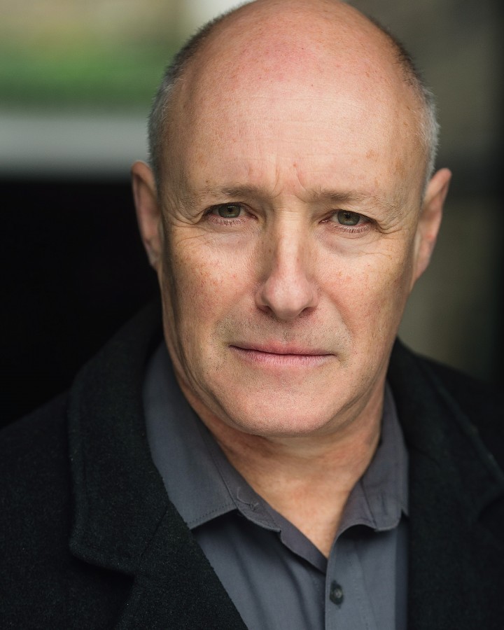 actor Lloyd Peters large photo