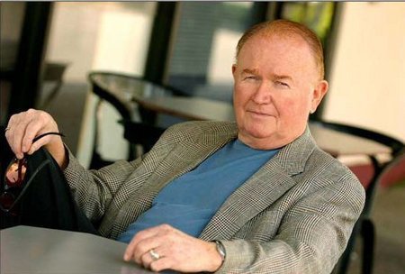 actor Charlie Holliday large photo